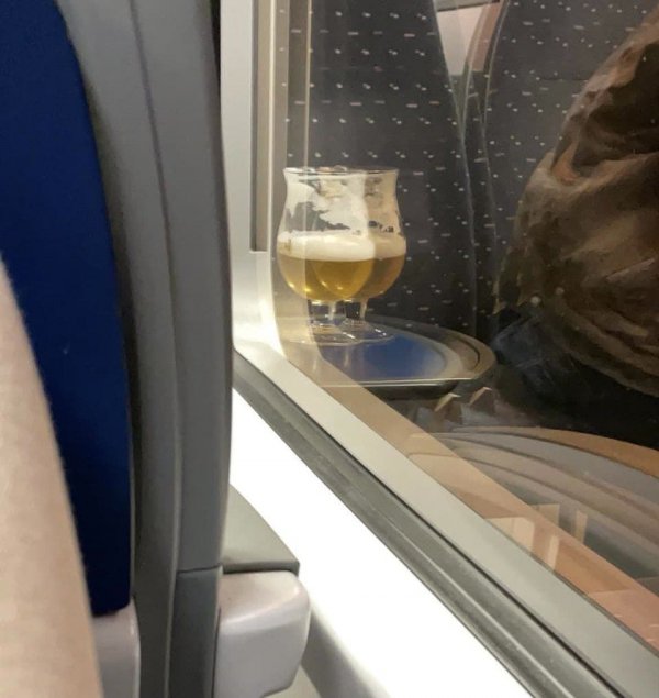 Strange People In The Subway (18 pics)