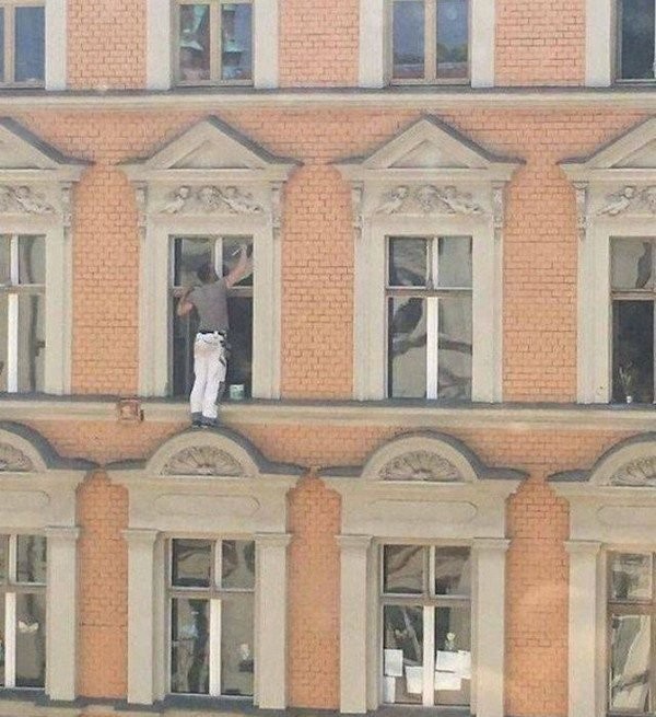 They Don't Care About Safety (18 pics) They Don't Care About Safety (18 pics)