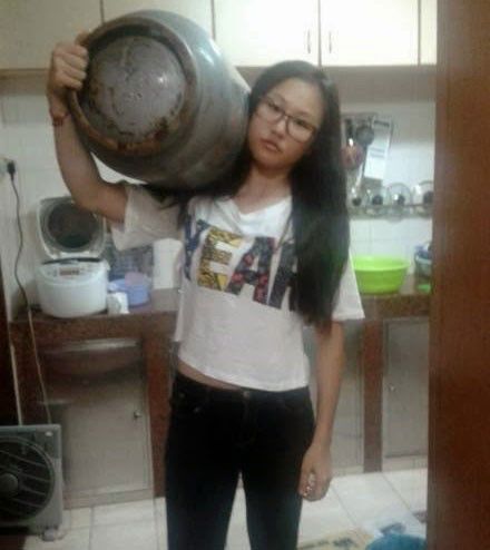 Weird Asians (23 pics)