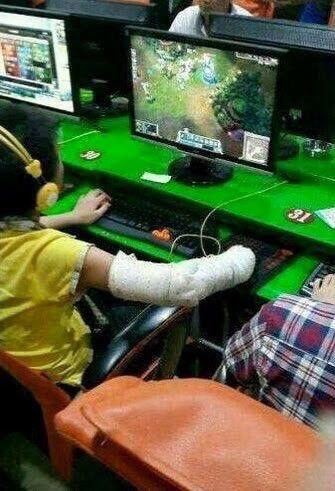 Weird Asians (23 pics)