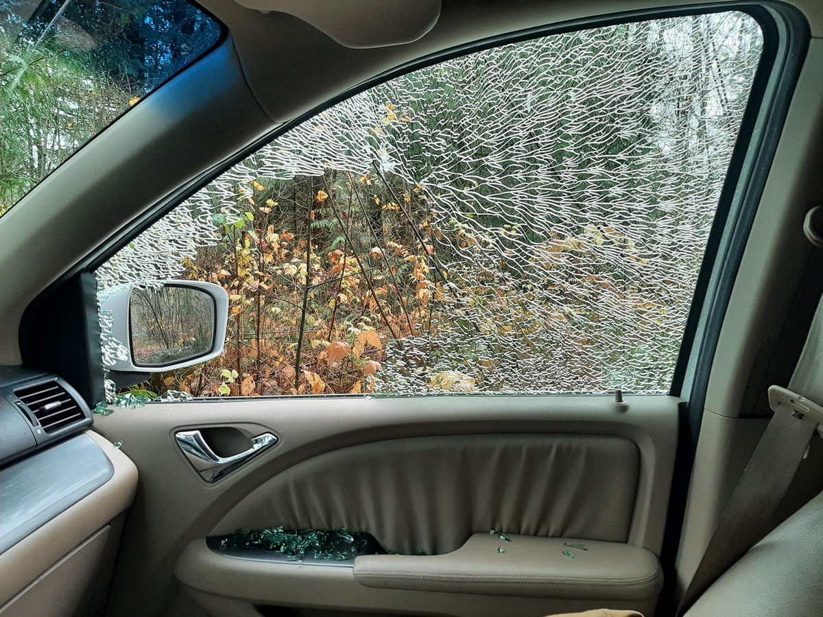 Bad Days Happen (33 pics)