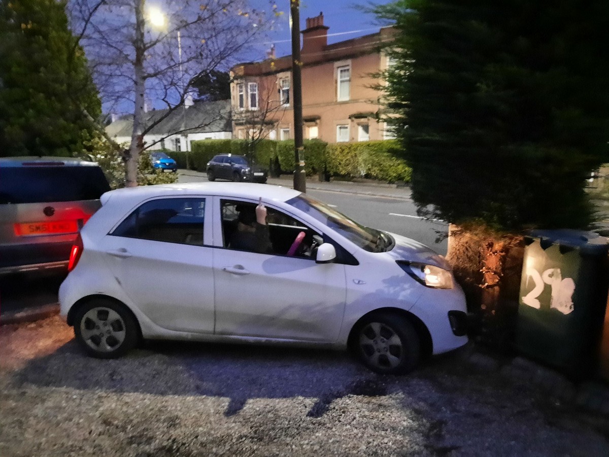 Bad Days Happen (33 pics)