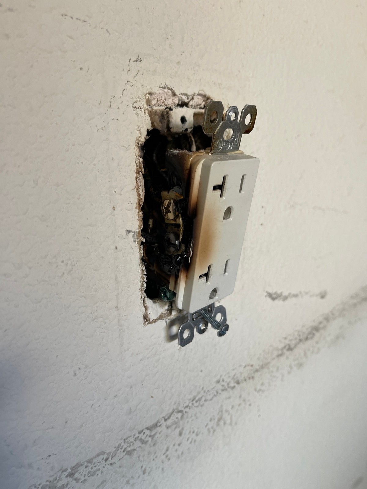 Bad Days Happen (33 pics)