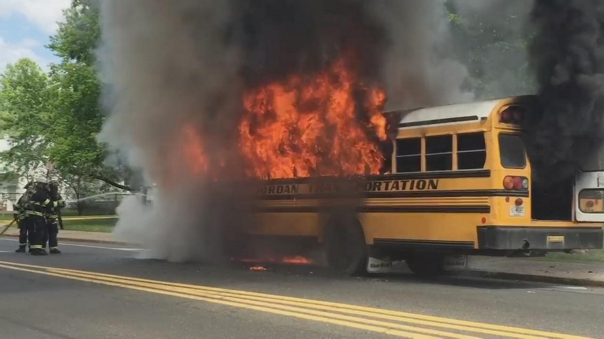 Bad Days Happen (33 pics)