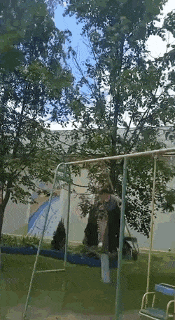 Acid GIFs, December 3 (25 gifs) Acid GIFs, December 3 (25 gifs)