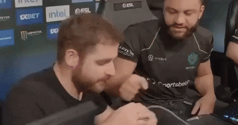 Acid GIFs, December 3 (25 gifs) Acid GIFs, December 3 (25 gifs)