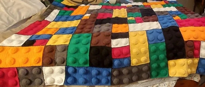 Strange Embroidery (25 pics)