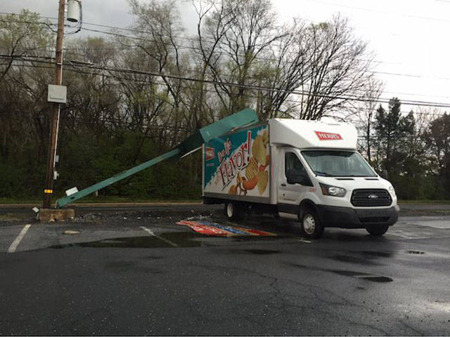 Bad Days Happen (23 pics)