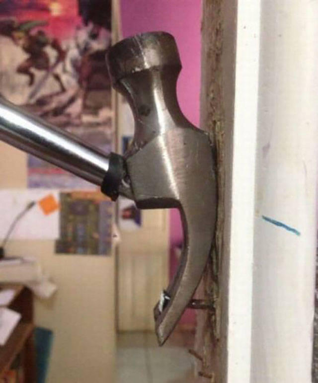 Bad Days Happen (23 pics)