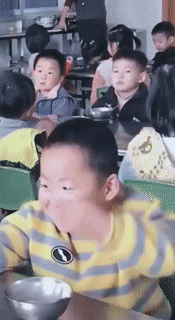 Acid GIFs, December 4 (25 gifs)