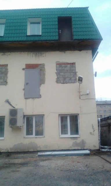 What Is Going On Here? (23 pics)