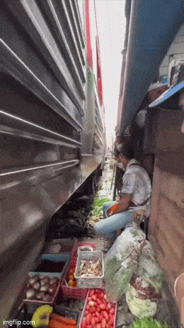 Acid GIFs, December 10 (25 gifs) Acid GIFs, December 10 (25 gifs)