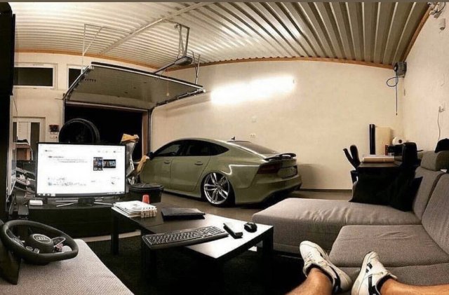 Cool Men's Shelters (15 pics)