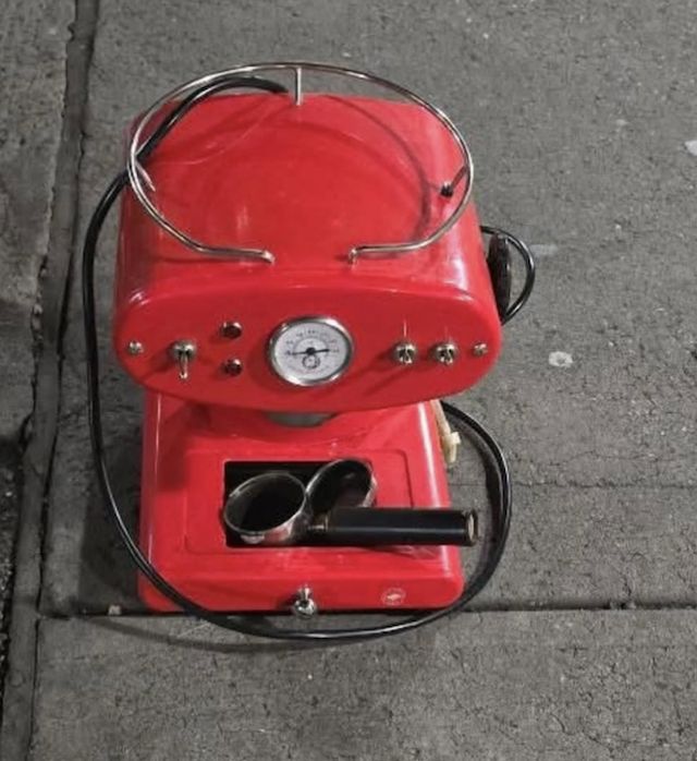 Cool Free Roadside Finds (25 pics)