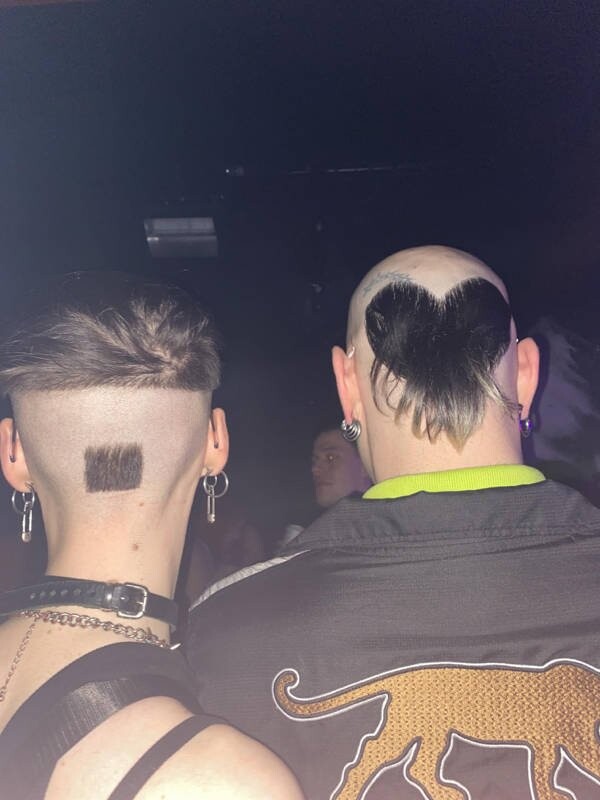 Awful Haircuts (21 pics) Awful Haircuts (21 pics)