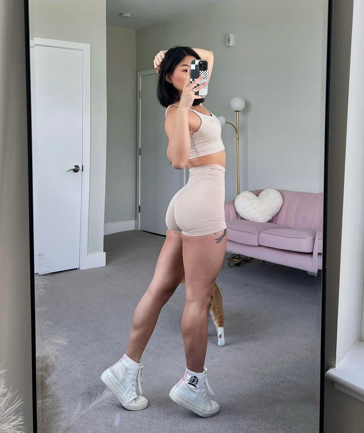 Asian Girls (23 pics) Asian Girls (23 pics)