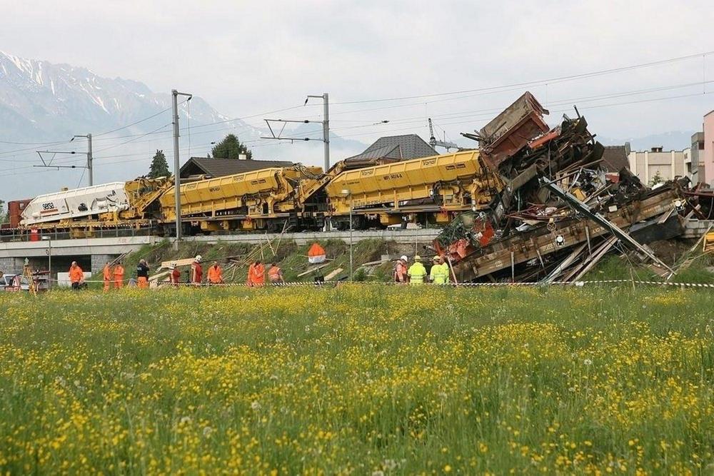 Bad Days Happen (27 pics)