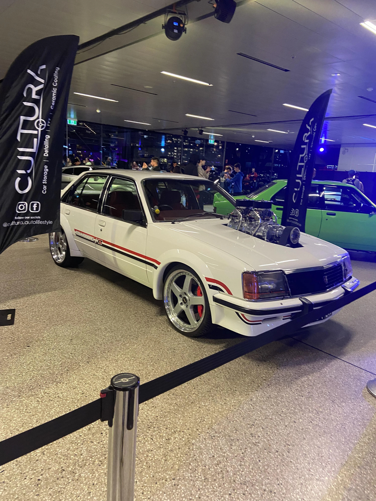 Crazy Cars (23 pics)