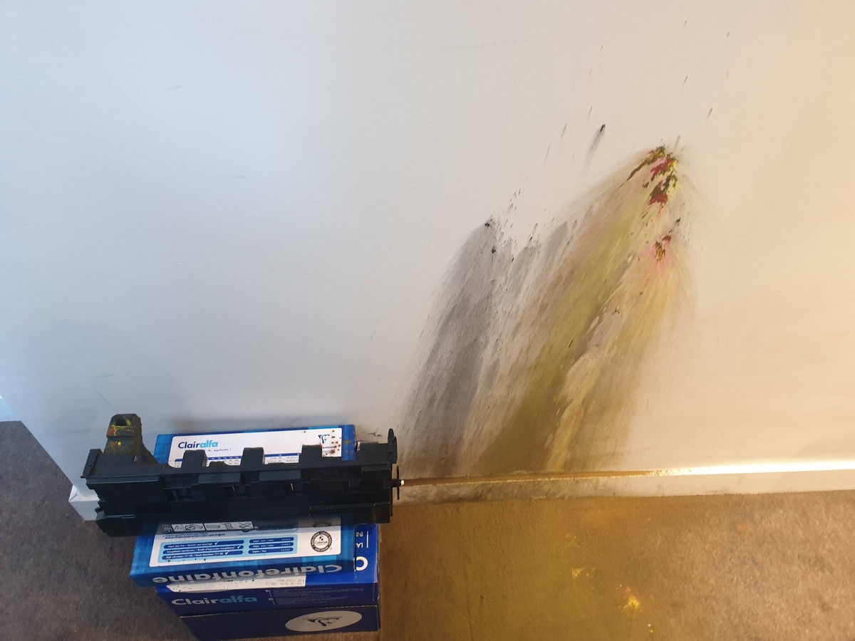 Bad Days Happen (29 pics)