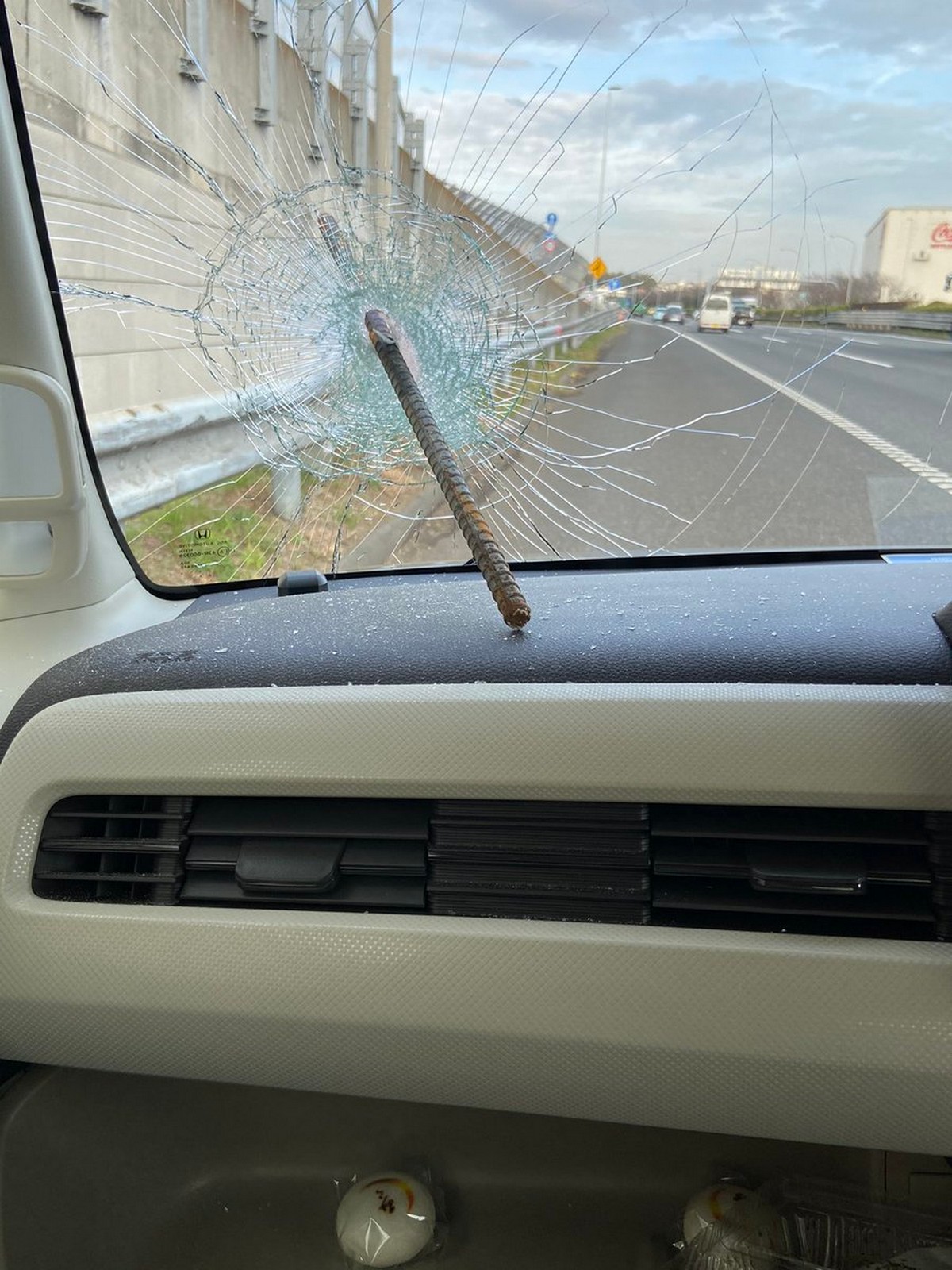 Bad Days Happen (29 pics)