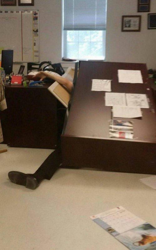 Bad Days Happen (21 pics) Bad Days Happen (21 pics)