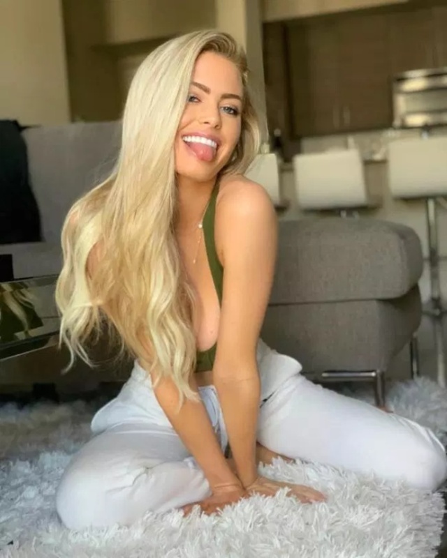 Beauty Girls (21 pics)