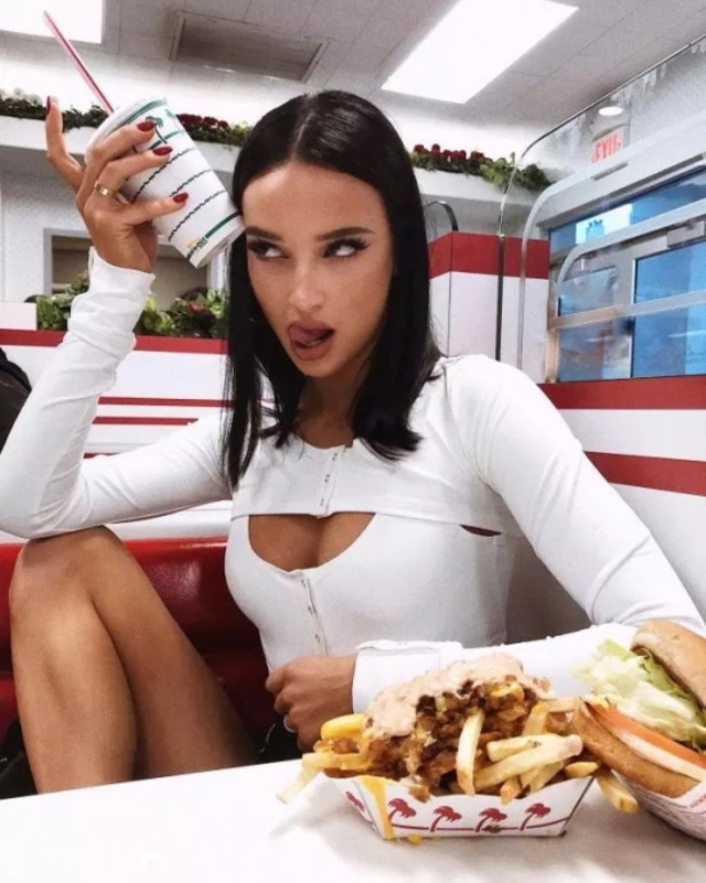 Beauty Girls (21 pics)