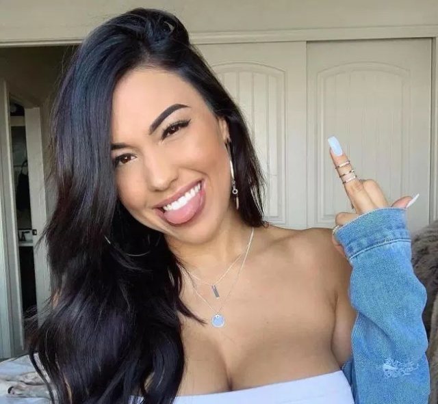 Beauty Girls (21 pics)