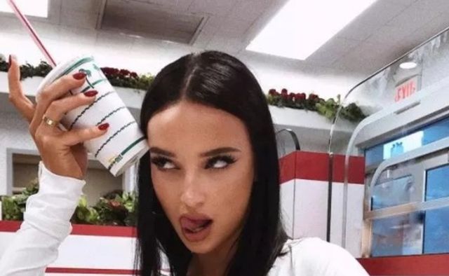 Beauty Girls (21 pics)