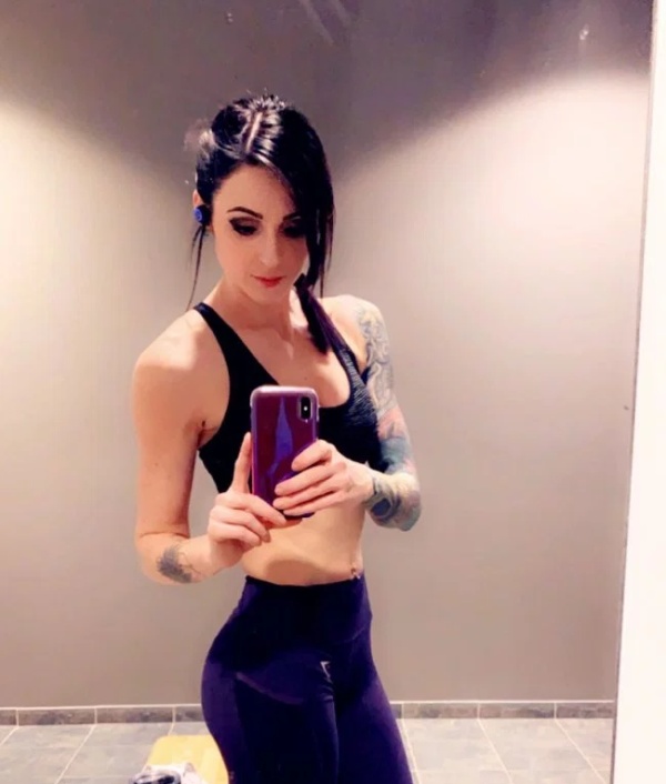 Sporty Girls (21 pics)