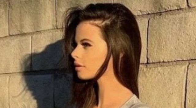 Girls With Long Legs (21 pics)