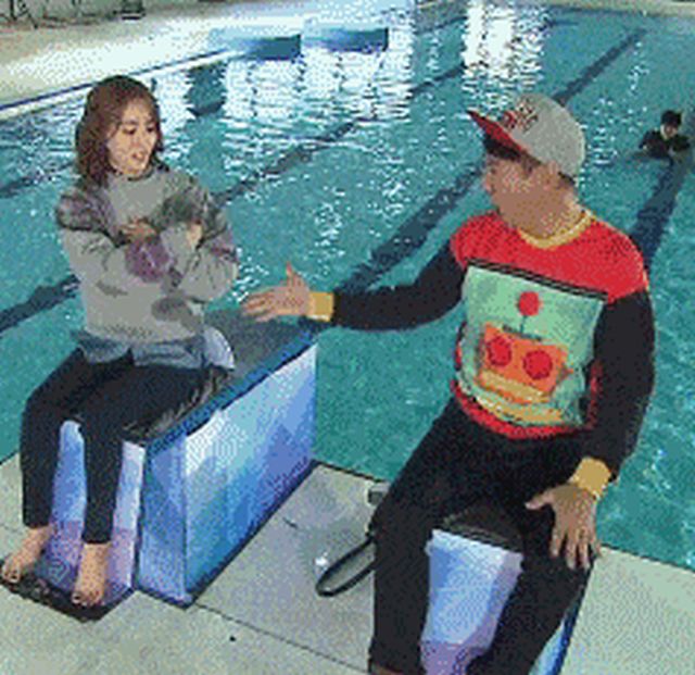 Acid GIFs, December 23 (25 gifs)