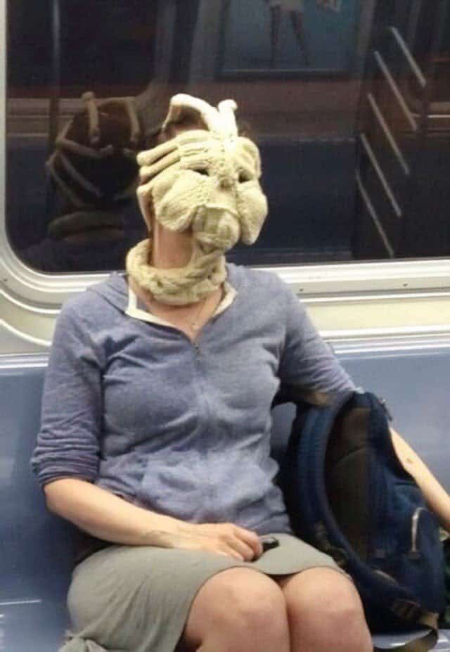Strange People In The Subway (22 pics)