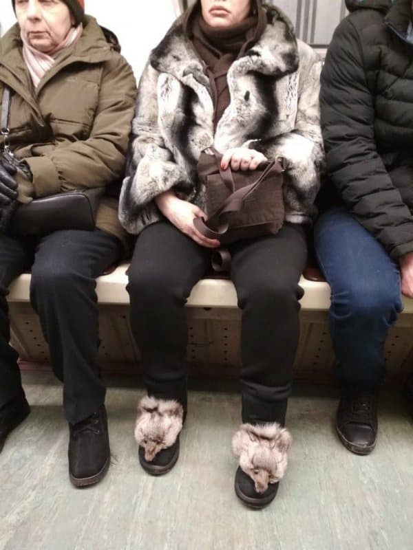 Strange People In The Subway (22 pics)