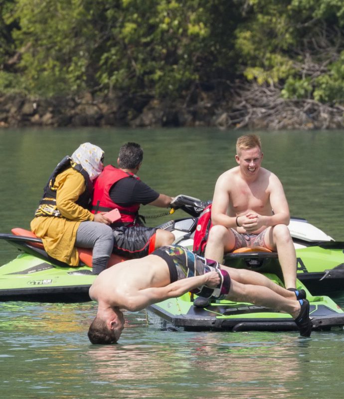 Right Moment (21 pics)