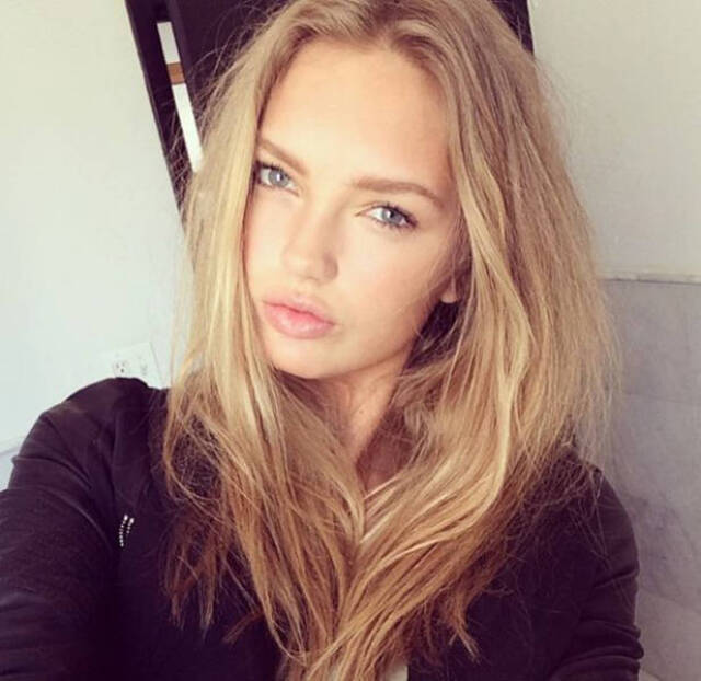 Beauty Girls (22 pics)