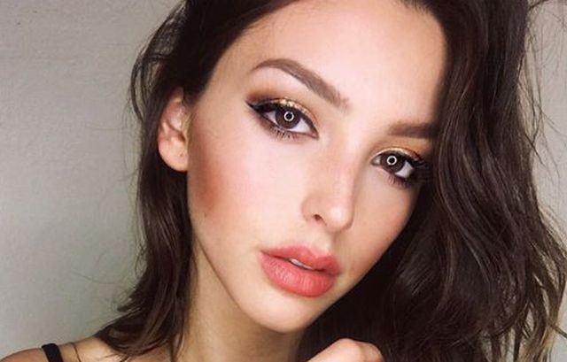 Cute Girls (21 pics)