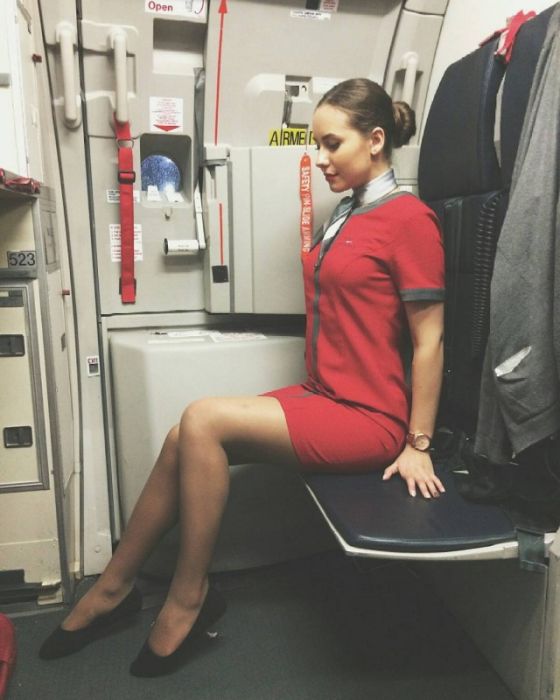 Hot Flight Attendants (21 pics)