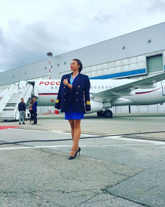 Hot Flight Attendants (21 pics)