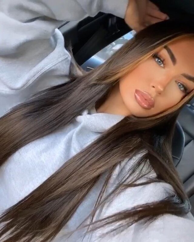 Girls With Beautiful Eyes (21 pics)