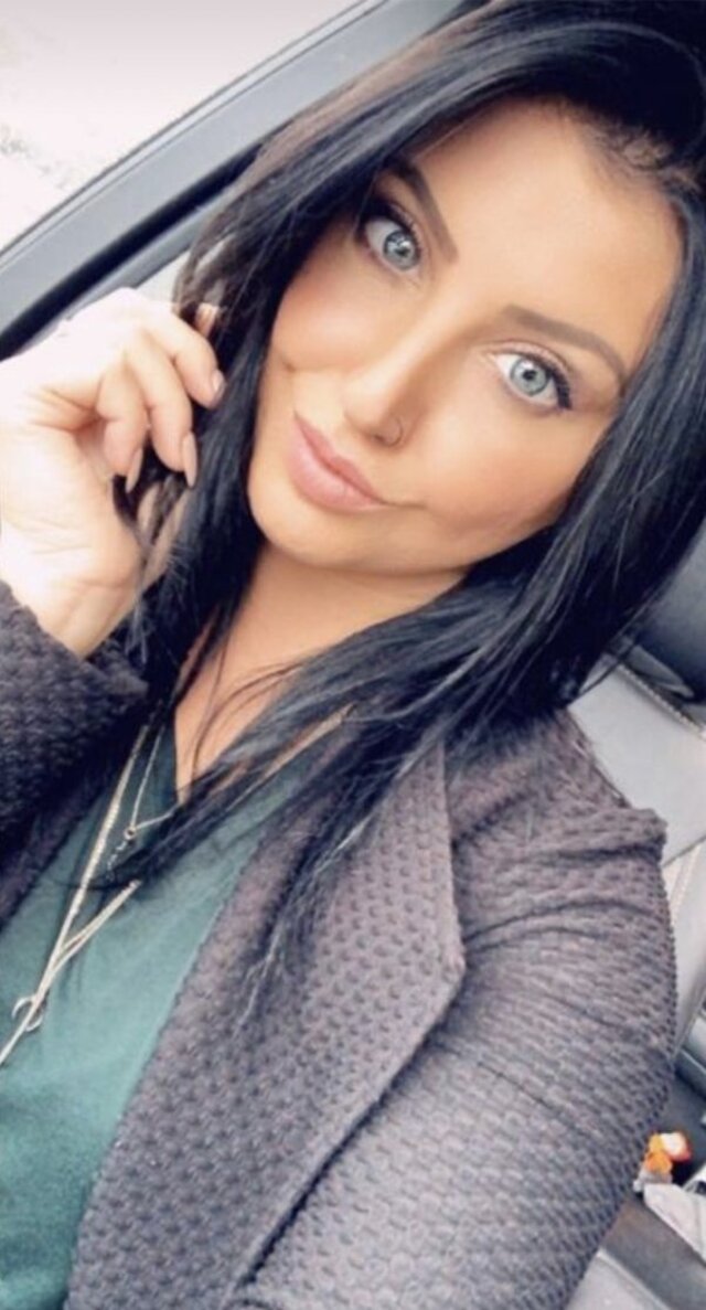 Girls With Beautiful Eyes (21 pics)