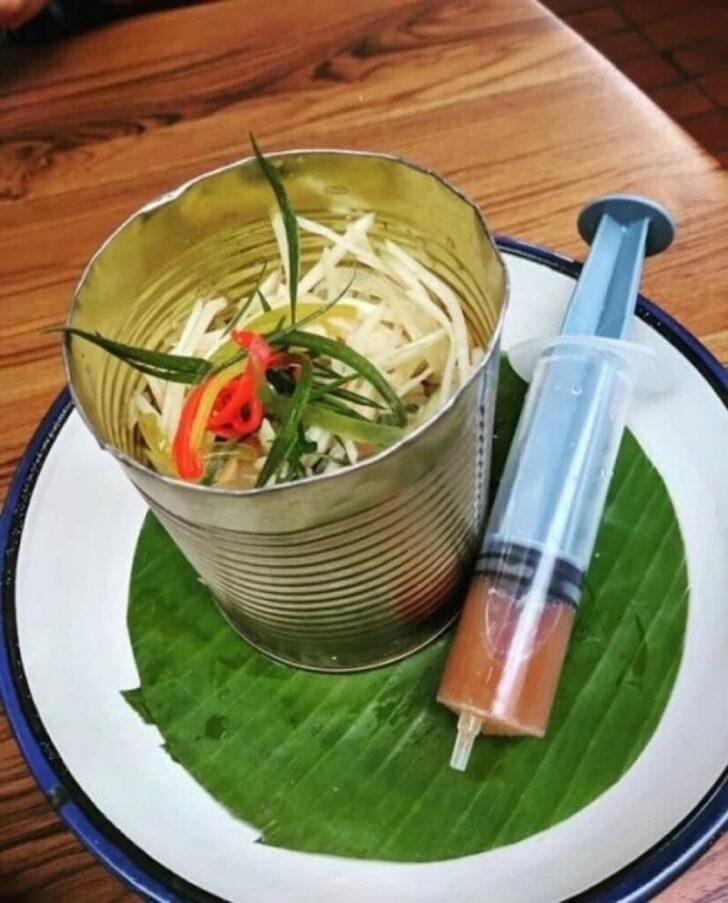 Weird Food Serving (20 pics)