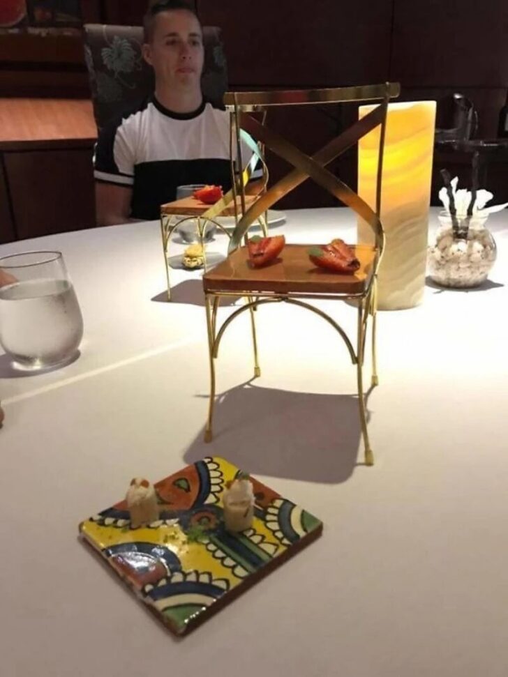 Weird Food Serving (20 pics)