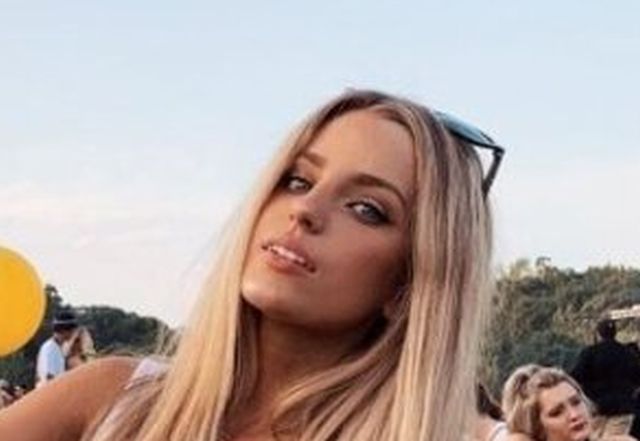 Beauty Girls (21 pics)