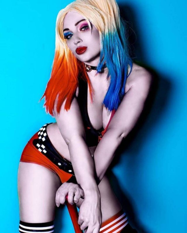 Cosplay Girls (21 pics) Cosplay Girls (21 pics)