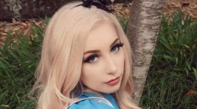 Cosplay Girls (21 pics)