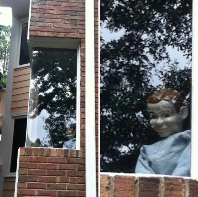 Odd Finds In Old Houses (20 pics)