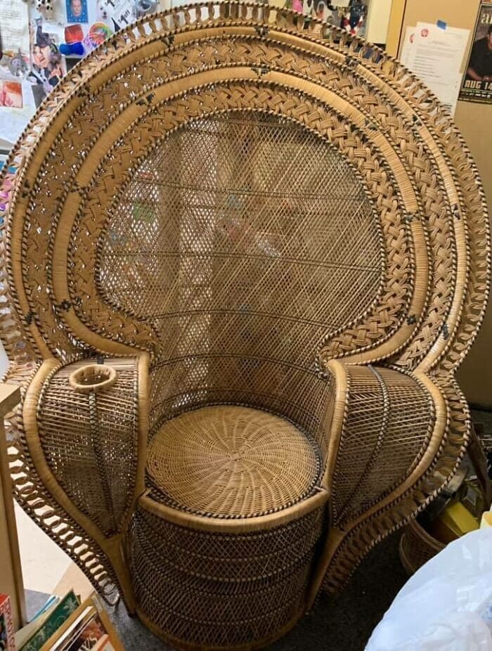 Interesting Finds In Thrift Shops (25 pics)