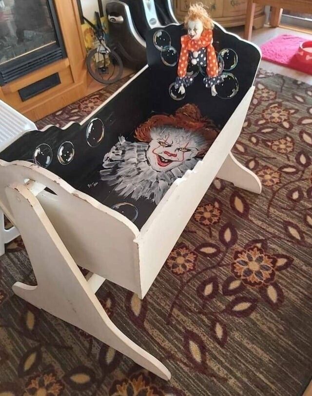 What Is Going On Here? (20 pics)