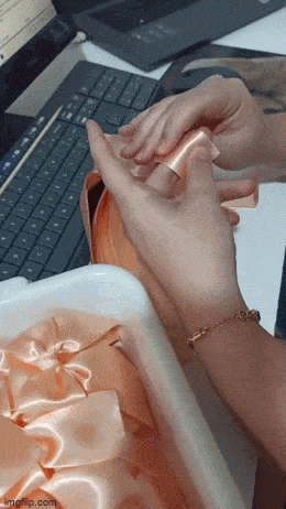 Acid GIFs, January 1 (25 gifs)